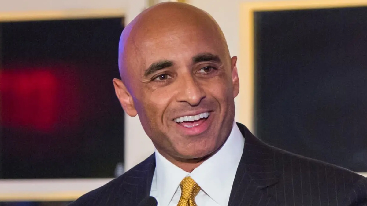 Πρέσβης ΗΑΕ : «Το Ιράν πρέπει να αποδυναμωθεί πριν από τη λήξη του πολέμου»