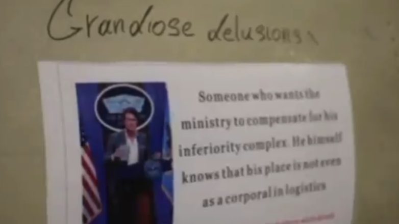 Ο υπουργός Άμυνας των ΗΠΑ σε… ιρανικό πύραυλο