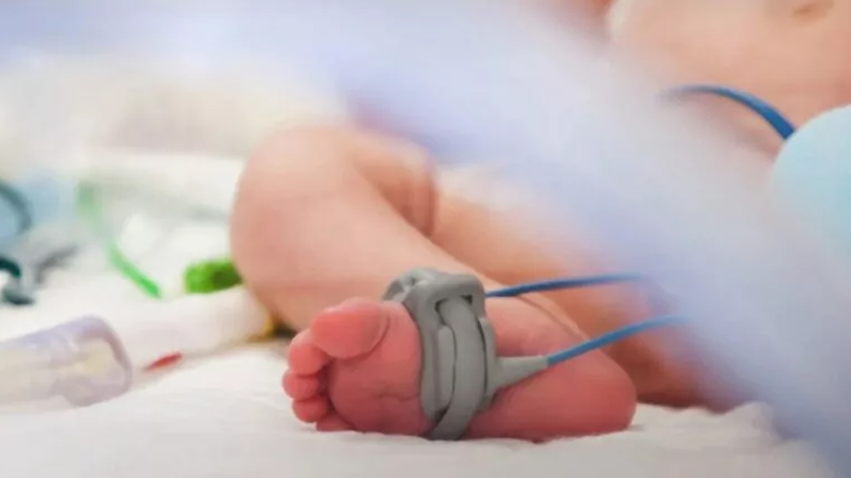 Σε εξέλιξη η ιατροδικαστική εξέταση για το 10 μηνών βρέφος στην Πάτρα