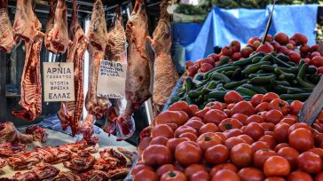 Φωτιά οι τιμές των αμνοεριφίων – Στα ύψη τα οπωροκηπευτικά
