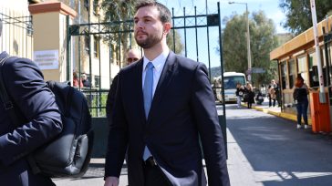 Ενοχή του βουλευτή Φλώρου για βιαιοπραγία κατά του Γραμμένου ζήτησε ο Εισαγγελέας