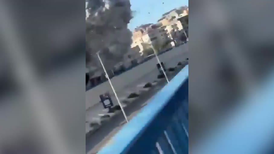 Χάος στη Βηρυτό από ισραηλινό βομβαρδισμό κοντά στην πρεσβεία του Ιράν