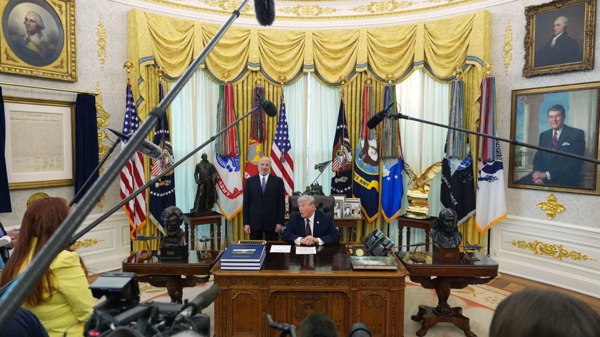 CNN: Ο Τραμπ μπορεί να λήξει τον πόλεμο αλλά ο υπόλοιπος κόσμος θα πληρώσει ακριβά το τίμημα