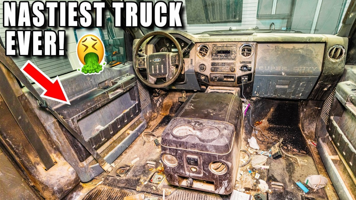 Έπλυναν για πρώτη φορά το αμάξι τους μετά από 15 χρόνια – Δείτε την… σωτήρια διαδικασία επαναφοράς (Βίντεο)