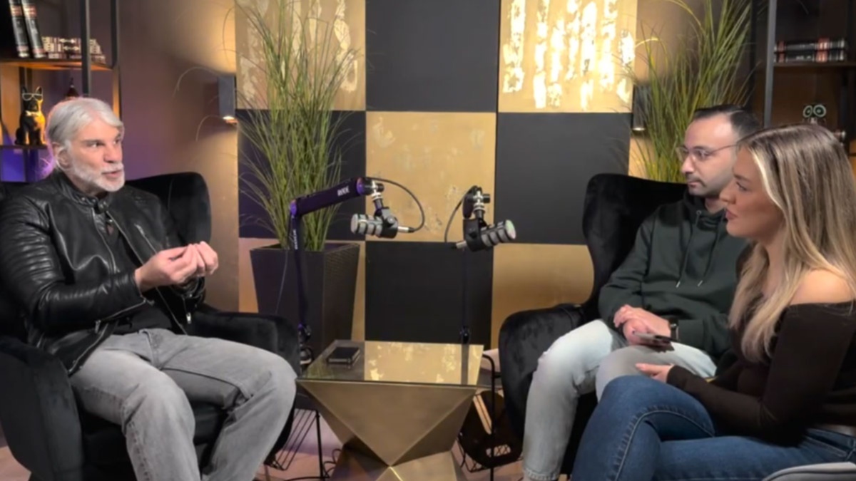 Αποκλειστικό – Μάνος Πίντζης: «Και εδώ να πέσει πύραυλος, θα συνεχίσουμε να φτιάχνουμε τα νύχια μας»