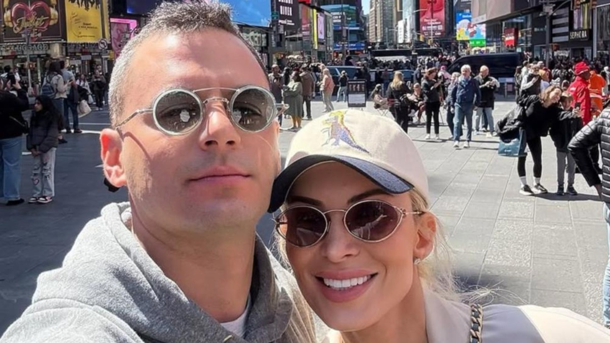 Κατερίνα Καινούργιου: Δείτε την πρώτη φωτογραφία του Παναγιώτη Κουτσουμπή μέσα από το μαιευτήριο