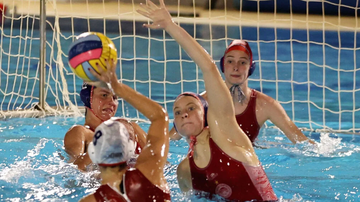 Πάρτι έκανε ο Ολυμπιακός στην Ηλιούπολη