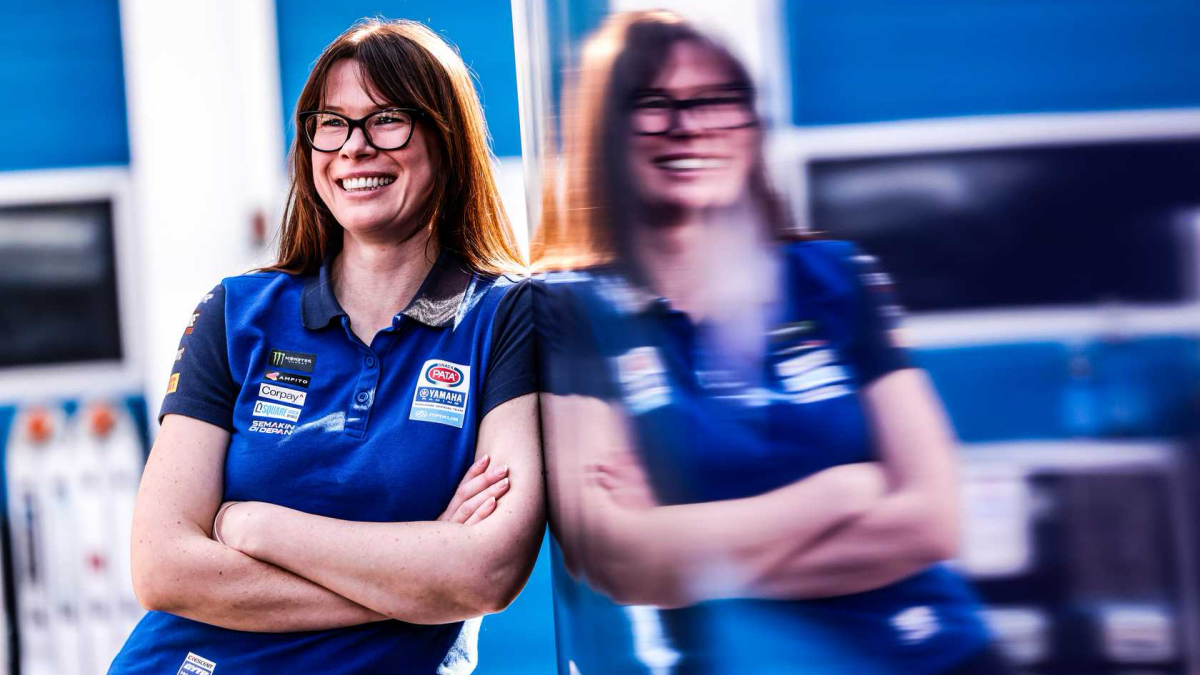 Σάρα Μπάιλς: Η γυναίκα πίσω από την Crescent Yamaha του WorldSBK