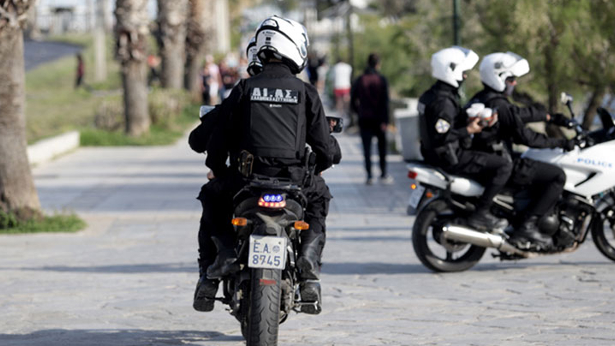 Θεσσαλονίκη: Μεθυσμένος οδηγός επιχείρησε να πατήσει αστυνομικό