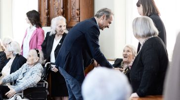 Μητσοτάκης: «Στόχος να επισκευάσουμε όλα τα κτήρια του Γηροκομείου Αθηνών ώστε να φιλοξενούνται 500 άτομα»