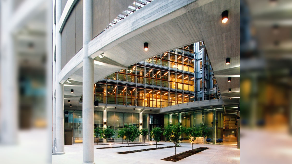 Santander για ΓΕΚ ΤΕΡΝΑ: Νέα τιμή-στόχος €53 –Στο επίκεντρο οι παραχωρήσεις