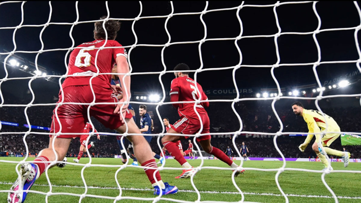 Βλέπει 4άδα η Παρί, 2-0 τη Λίβερπουλ