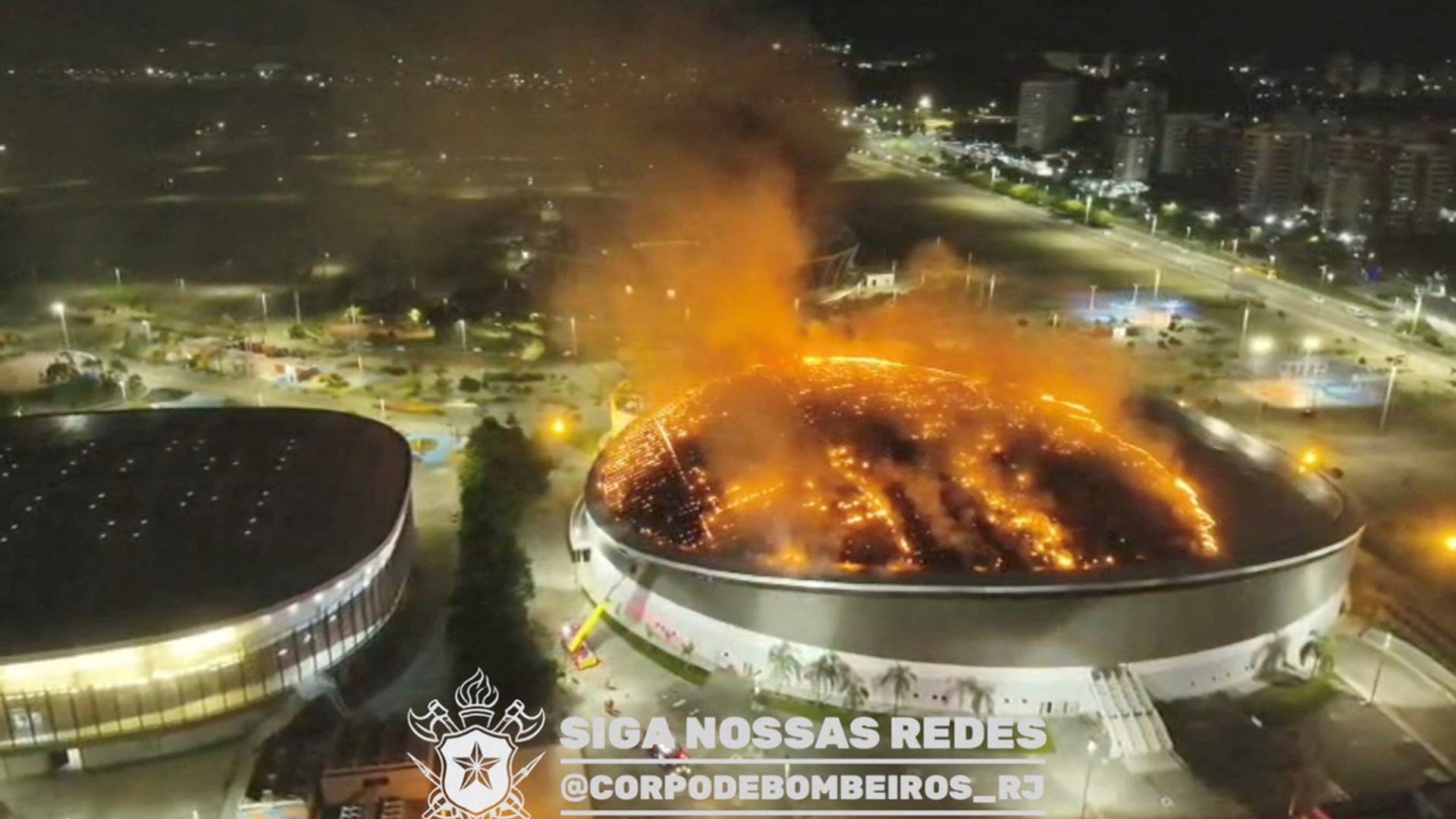 Στις φλόγες το Ολυμπιακό ποδηλατοδρόμιο του Ρίο