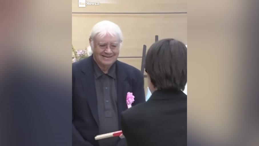 «Είσαι ο Θεός μου!»: Η πρωθυπουργός της Ιαπωνίας συνάντησε τους Deep Purple