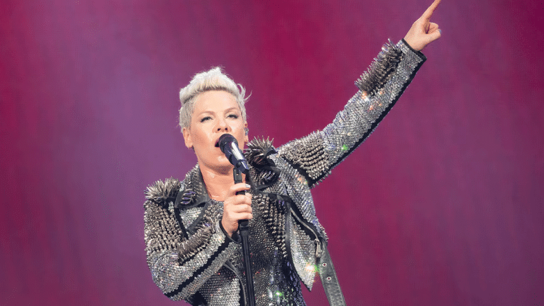Pink: Θα παρουσιάσει τα 79α Tony Awards στη Νέα Υόρκη