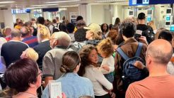 Καθυστερήσεις και ταλαιπωρία επιβατών στα ευρωπαϊκά αεροδρόμια