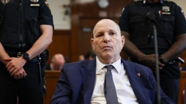 ΗΠΑ: Ξανά στο εδώλιο ο Χάρβεϊ Γουάνστιν για βιασμό