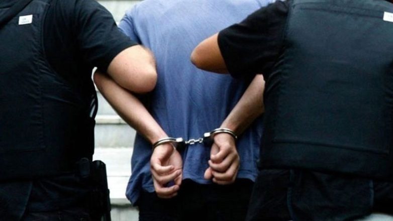 Ρέθυμνο: Τρεις συλλήψεις ανδρών για ενδοοικογενειακή βία και παραβίαση της νομοθεσίας περί όπλων