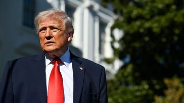 Τραμπ: «Κάτι μπορεί να συμβεί μέσα στις επόμενες δύο ημέρες στο Πακιστάν»