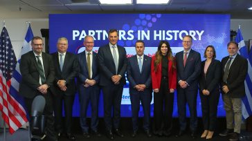 Ιστορικής σημασίας η υπογραφή σύμβασης για ερευνητική γεώτρηση στο Ιόνιο