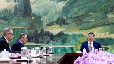 Συνάντηση Σι Τζινπίνγκ – Λαβρόφ στο Πεκίνο