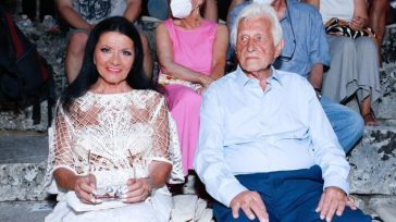 Ζωζώ Σαπουντζάκη: Δεν έχει ενημερωθεί για τον θάνατο του συντρόφου της – Τι αποκαλύπτει η συνεργάτιδά της