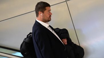 Πάει για ηρωική έξοδο ο Μάκης