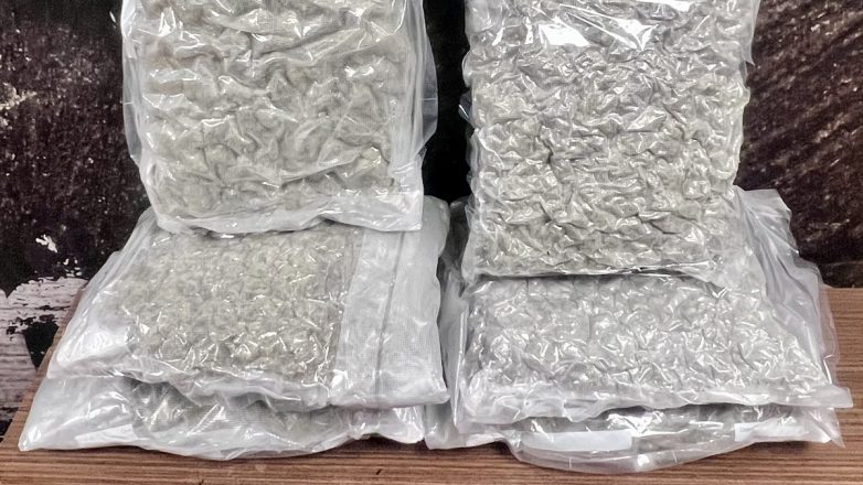 Ανήλικος πιάστηκε με τα ναρκωτικά στα χέρια