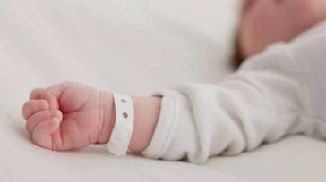 Βρέφος δύο ετών ήπιε χλωρίνη – Ο παππούς του το «άρπαξε» από το νοσοκομείο