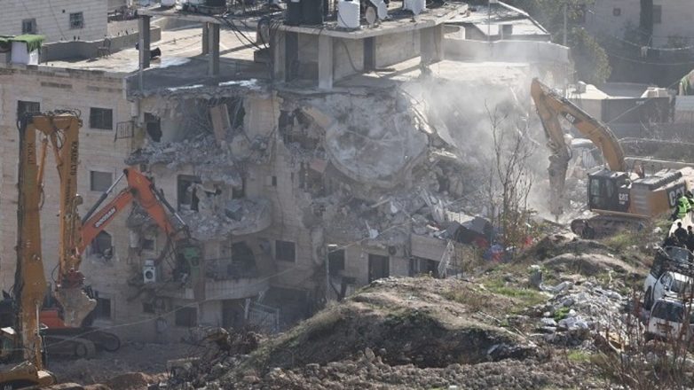 Το Ισραήλ κατεδαφίζει κτήρια στον νότιο Λίβανο