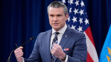 Πεντάγωνο και… Pulp Fiction: Ο Χέγκσεθ διάβασε «προσευχή» από τη γνωστή ταινία