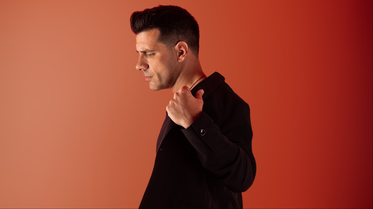 Θοδωρής Φέρρης: Sold out σε χρόνο ρεκόρ και έξτρα συναυλία στο Κατράκειο