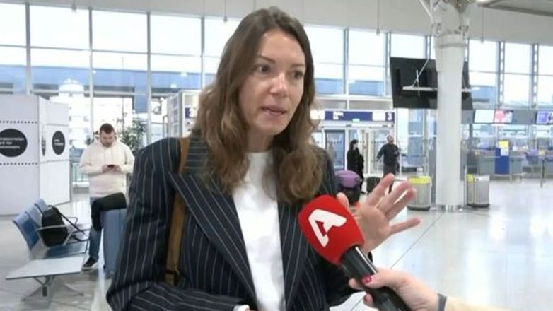 Βίκυ Καγιά: Απαντά στα δημοσιεύματα για την κρίση στον γάμο της με τον Ηλία Κρασσά