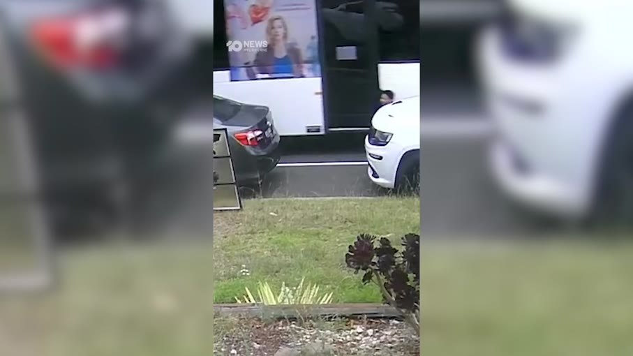 Μελβούρνη: 12χρονος παγιδεύτηκε στην πόρτα λεωφορείου