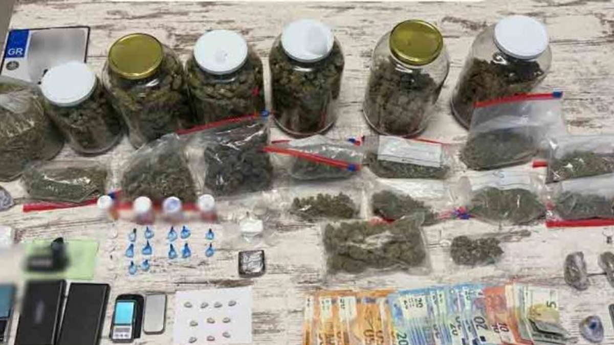 Κορινθία: Εξαρθρώθηκε συμμορία που διακινούσε ναρκωτικά