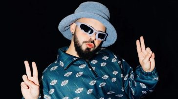 Akylas: Αυτή η πασίγνωστη Ελληνίδα ηθοποιός θα εμφανιστεί μαζί του στη σκηνή της Eurovision στη Βιέννη