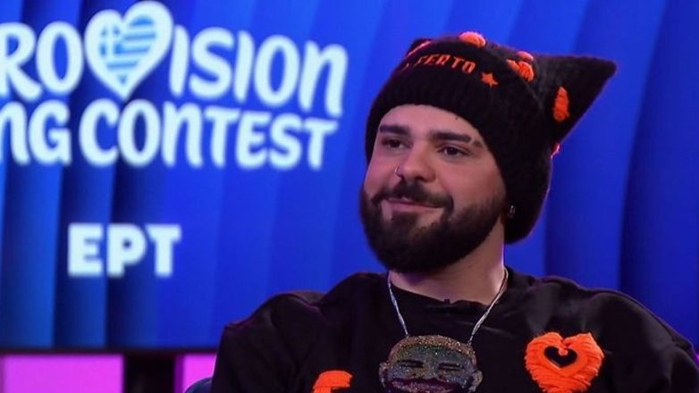 Eurovision 2026: Ο Akylas αλλάζει όλα τα δεδομένα με χειλόφωνο στον Α’ Ημιτελικό