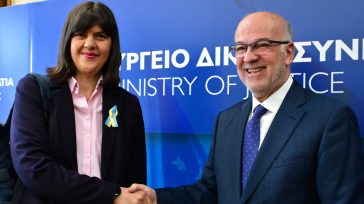 Σε εξέλιξη η συνάντηση Κοβέσι – Φλωρίδη