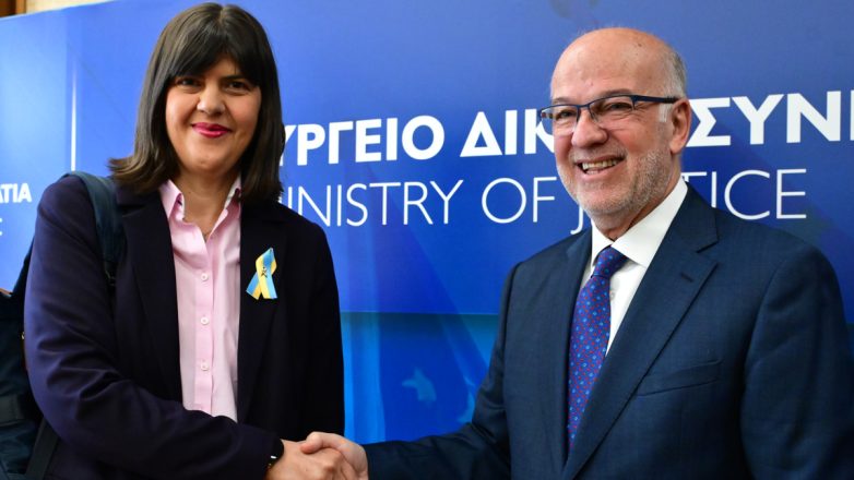 Σε εξέλιξη η συνάντηση Κοβέσι – Φλωρίδη