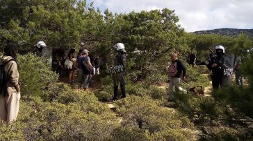 Γαύδος: Με ΜΑΤ οι κατεδαφίσεις των καλυβιών