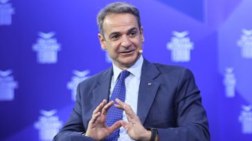 Μητσοτάκης: «Πρέπει να είμαστε προετοιμασμένοι για ένα πιθανό κακό σενάριο»