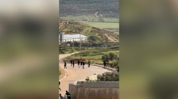 Έποικοι επιτέθηκαν σε παλαιστινιακό χωριό στη βόρεια Δυτική Όχθη