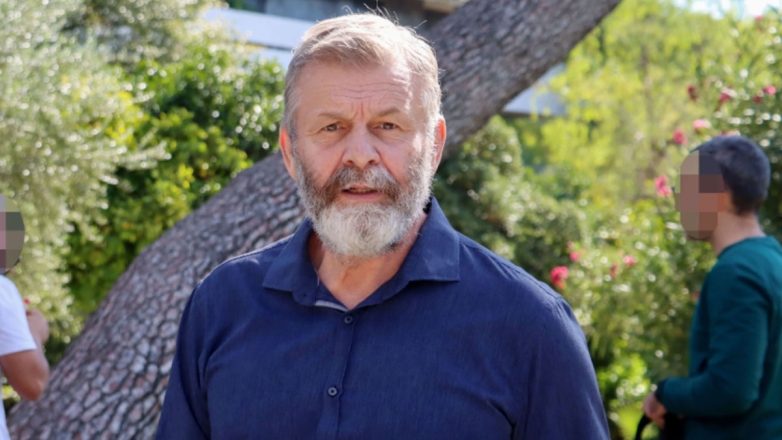 Ο Απόστολος Γκλέτσος αποκαλύπτει: «Είμαι 60 ετών, κανείς δεν χαίρεται όταν γερνάει»