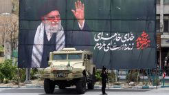 Ιράν: «Δεν συνομιλούμε υπό καθεστώς πολιορκίας»