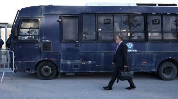 Ένταση και διακοπή στη δίκη για τα Τέμπη