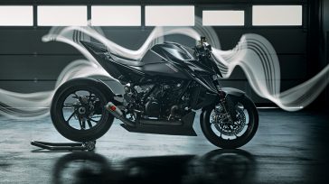 H KTM 1390 SUPER DUKE RR TRACK, είναι το πρώτο μοντέλο DUKE μόνο για πίστα
