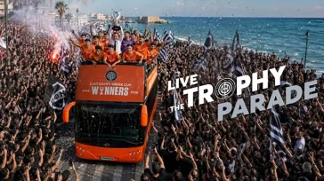 ΟΦΗ: Live η παρέλαση των Κυπελλούχων στο Ηράκλειο