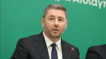 Εξεταστική Επιτροπή για τις υποκλοπές ζητά το ΠΑΣΟΚ