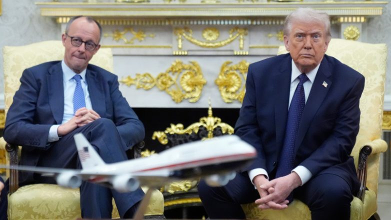 Τραμπ για Μερτς: «Δεν ξέρει τι λέει»