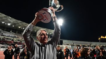 Μπούσης: «Ευγνώμων που με αποκαλούν πρόεδρο»